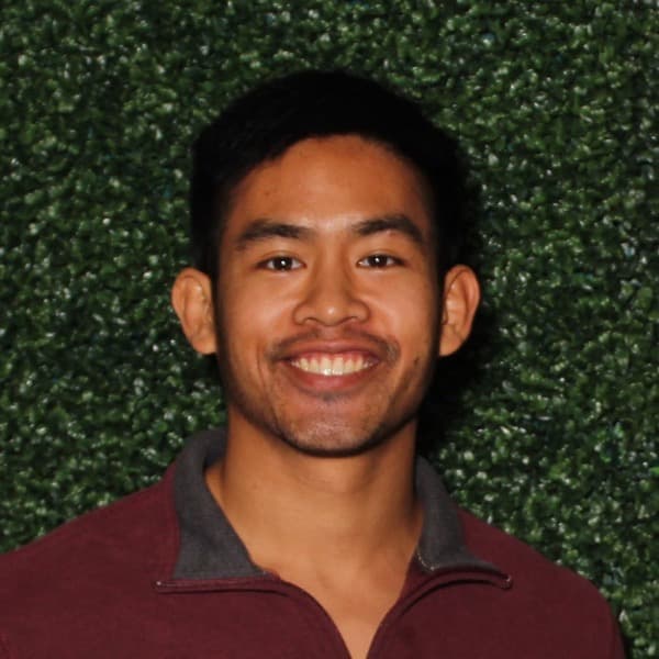 Thomas, founder of MEMORI Photo Booth.